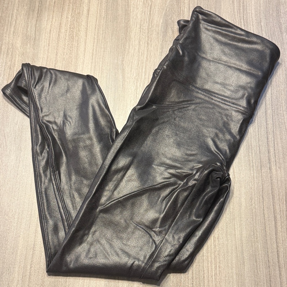 SPANX Black Leggings with Red Tag
